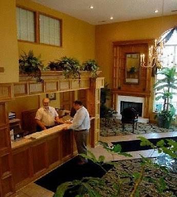 Surrey Inn Бренсон Екстер'єр фото